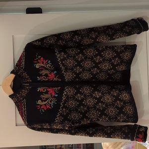Women's Icelandic wool cardigan sweater